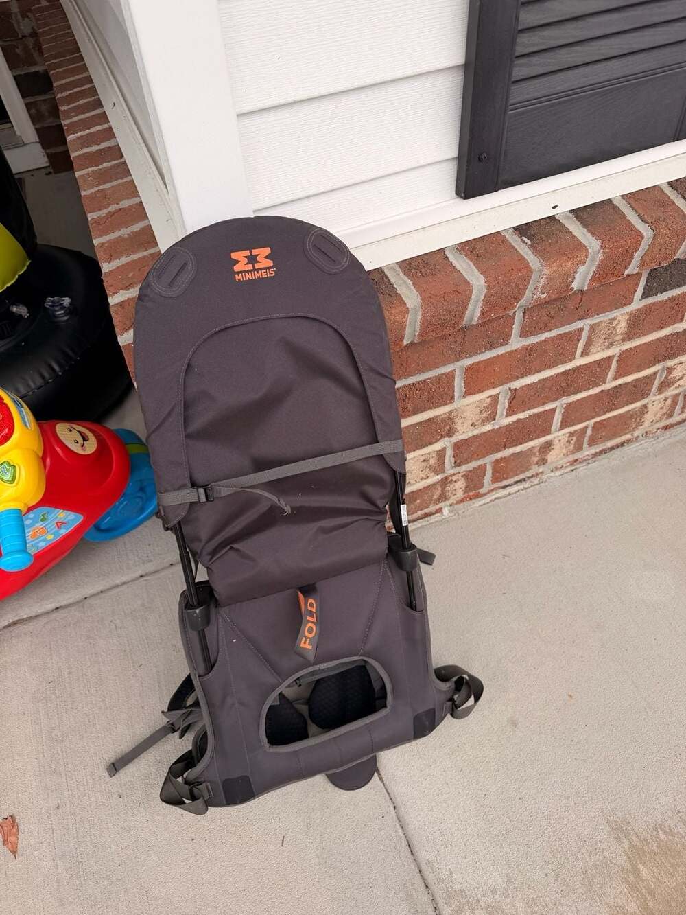 Minimeis G4 Baby Shoulder Carrier Dark Gray Orange